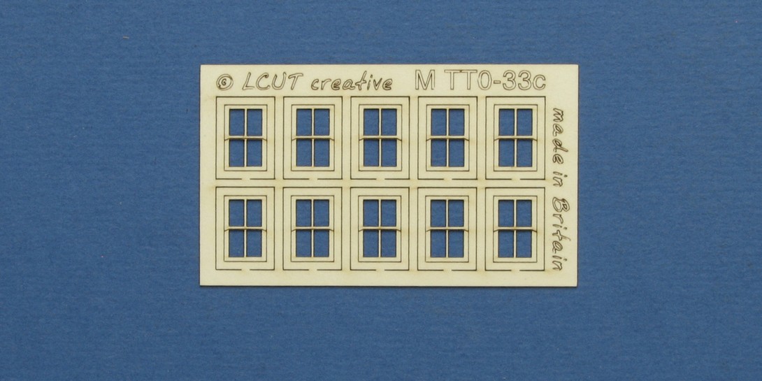 M TT0-33c TT:120 kit of 10 square windows Kit of 10 square windows. Made from 0.35mm paper.
